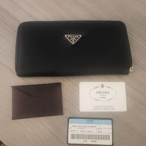 PRADA Tessuto Nero Black Nylon Leather Logo Plate Wallet Large Zip Around